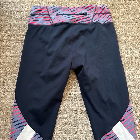 Athleta Leggings Electra Sonar Blue 7/8 Leggings Size Small - Picture 14 of 15